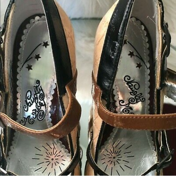 Naughty Monkey Heels - Picture 5 of 7